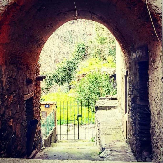 Stazzona 9 Rue De La Traverse المظهر الخارجي الصورة